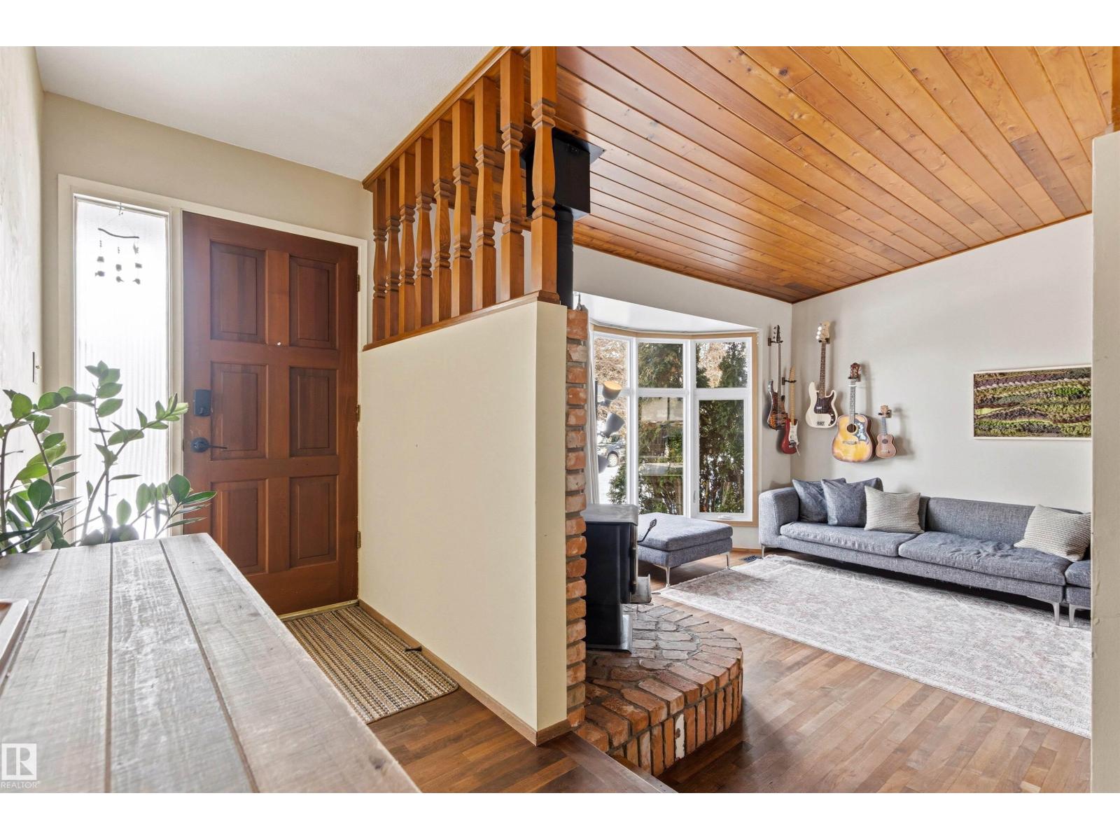 18315 68 AV NW, Edmonton