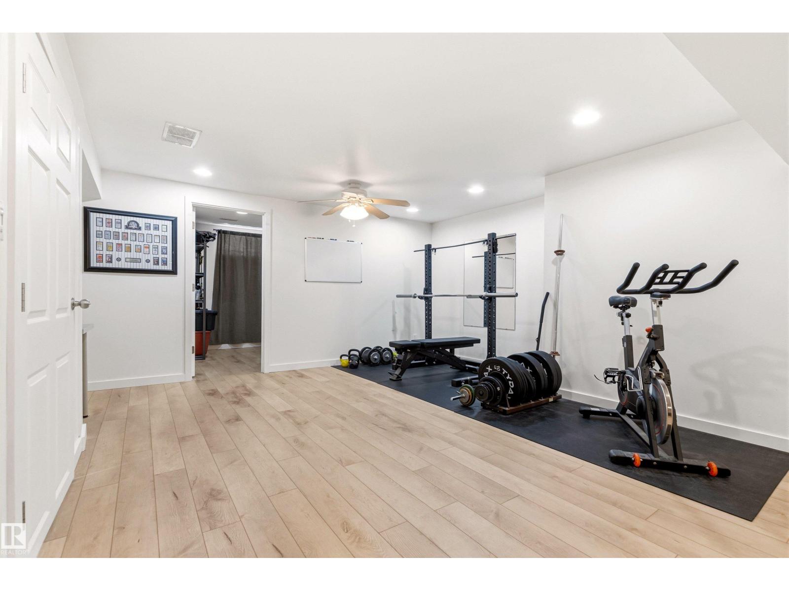 18315 68 AV NW, Edmonton