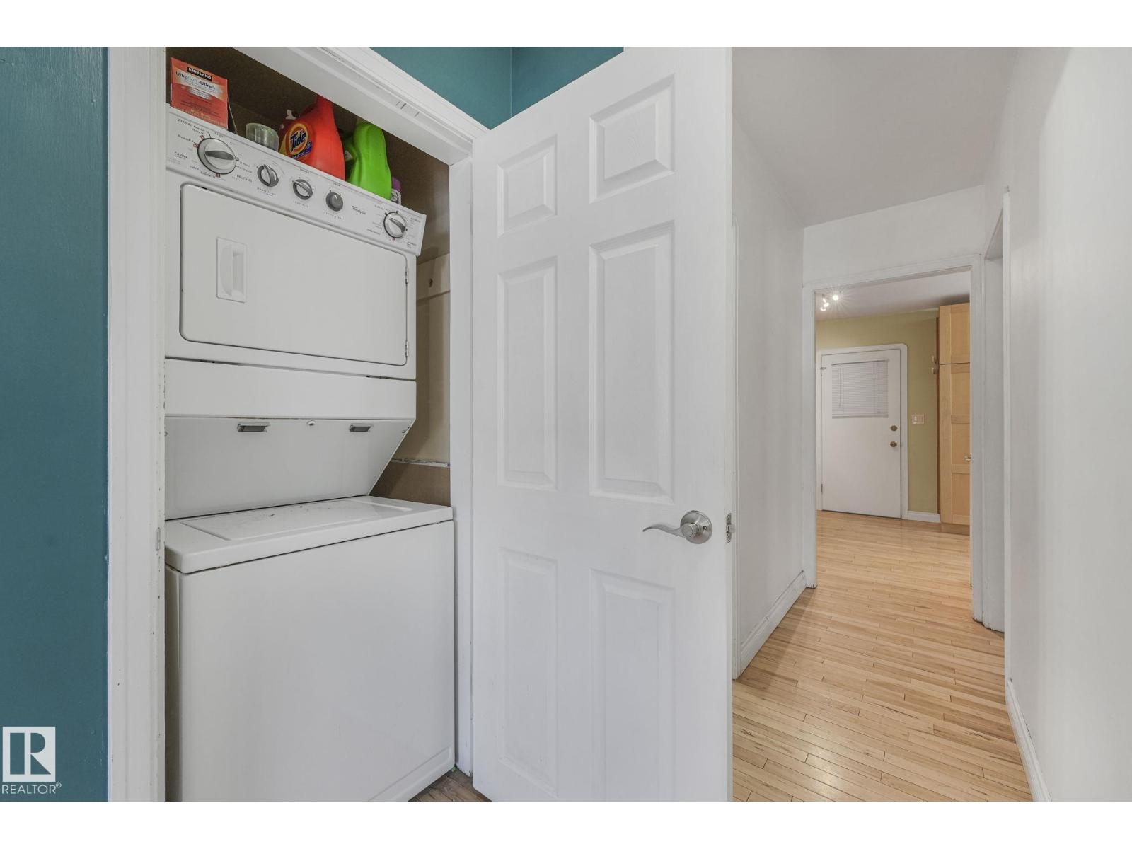 #4 9835 82 AV NW, Edmonton