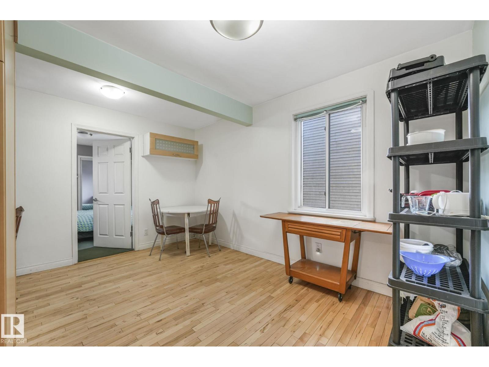 #4 9835 82 AV NW, Edmonton