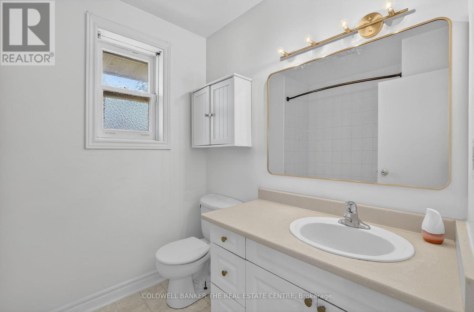 226 SEPTONNE AVENUE, Newmarket (Bristol-London), Ontario