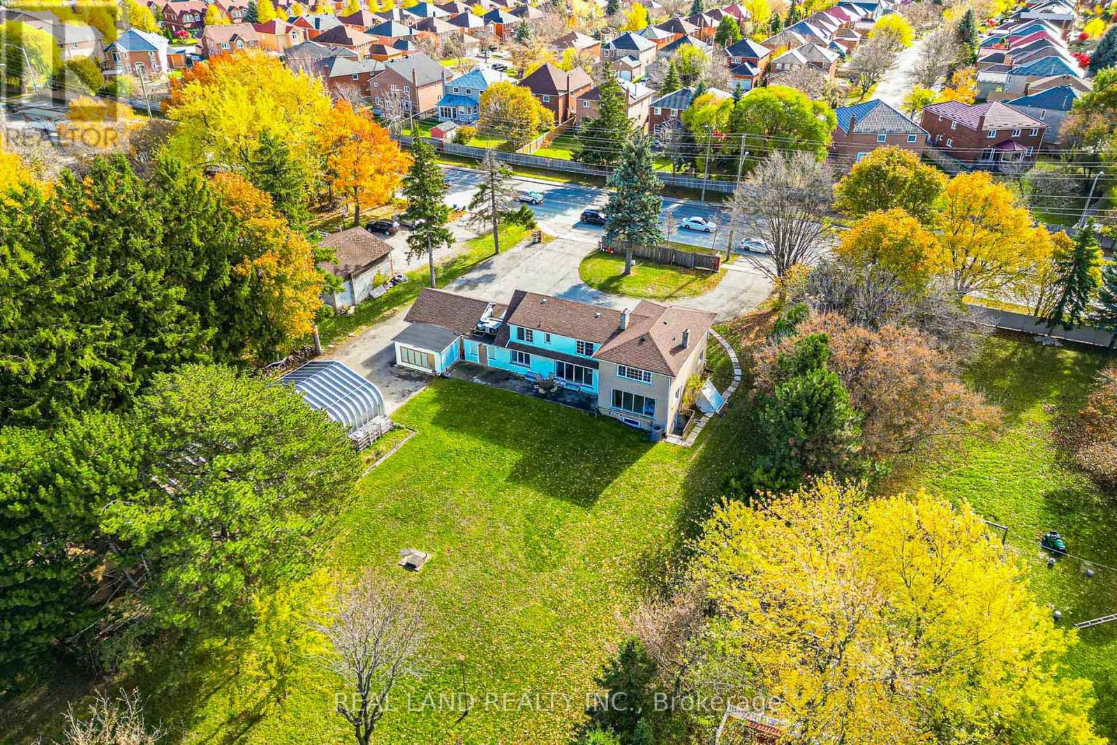 4762 14TH AVENUE - 10