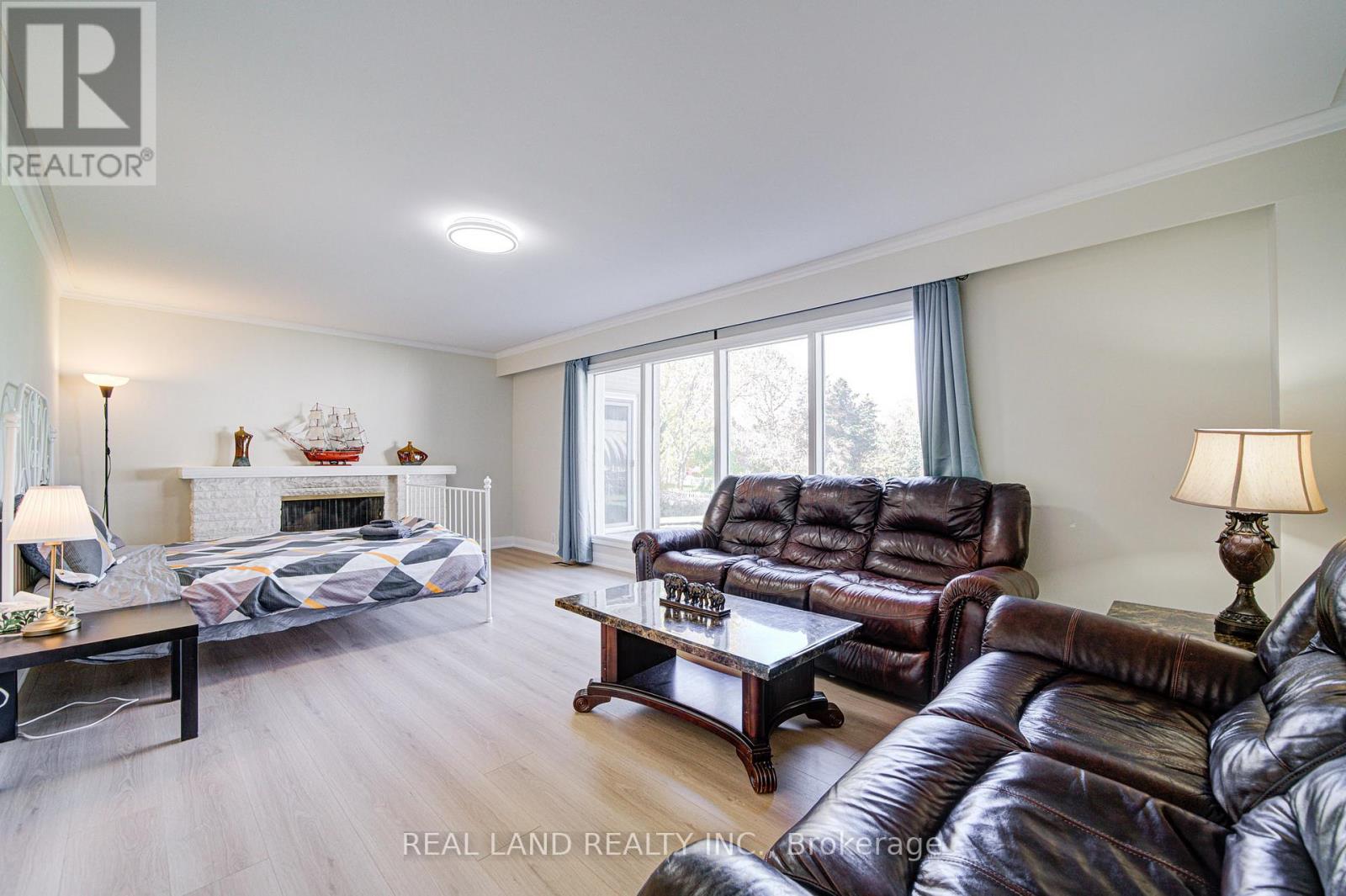 4762 14TH AVENUE - 20
