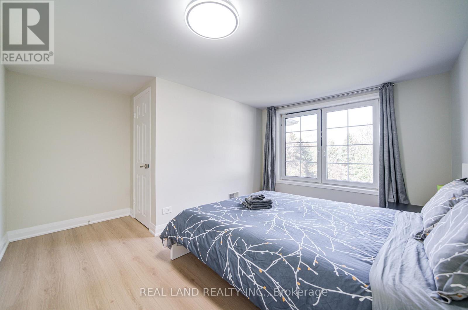 4762 14TH AVENUE - 30