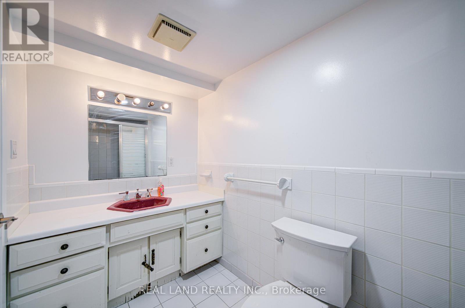 4762 14TH AVENUE - 38