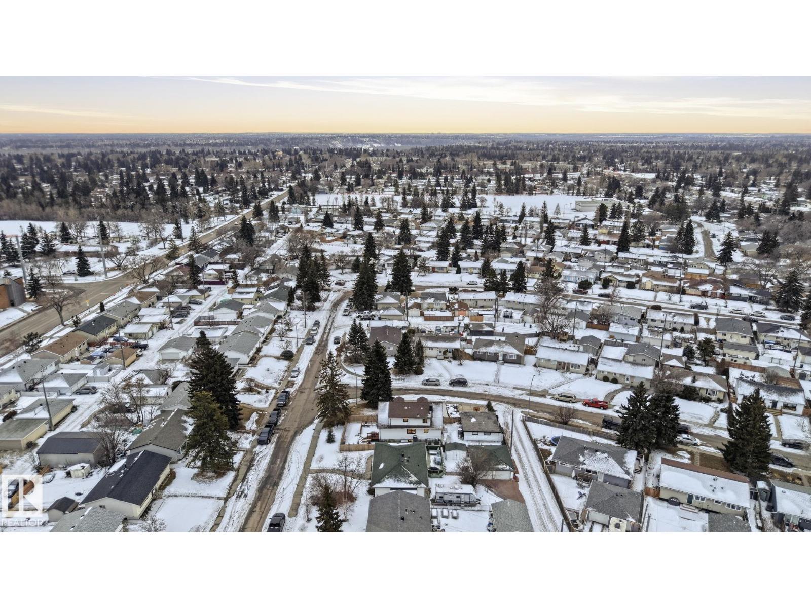 15702 86 AV NW, Edmonton