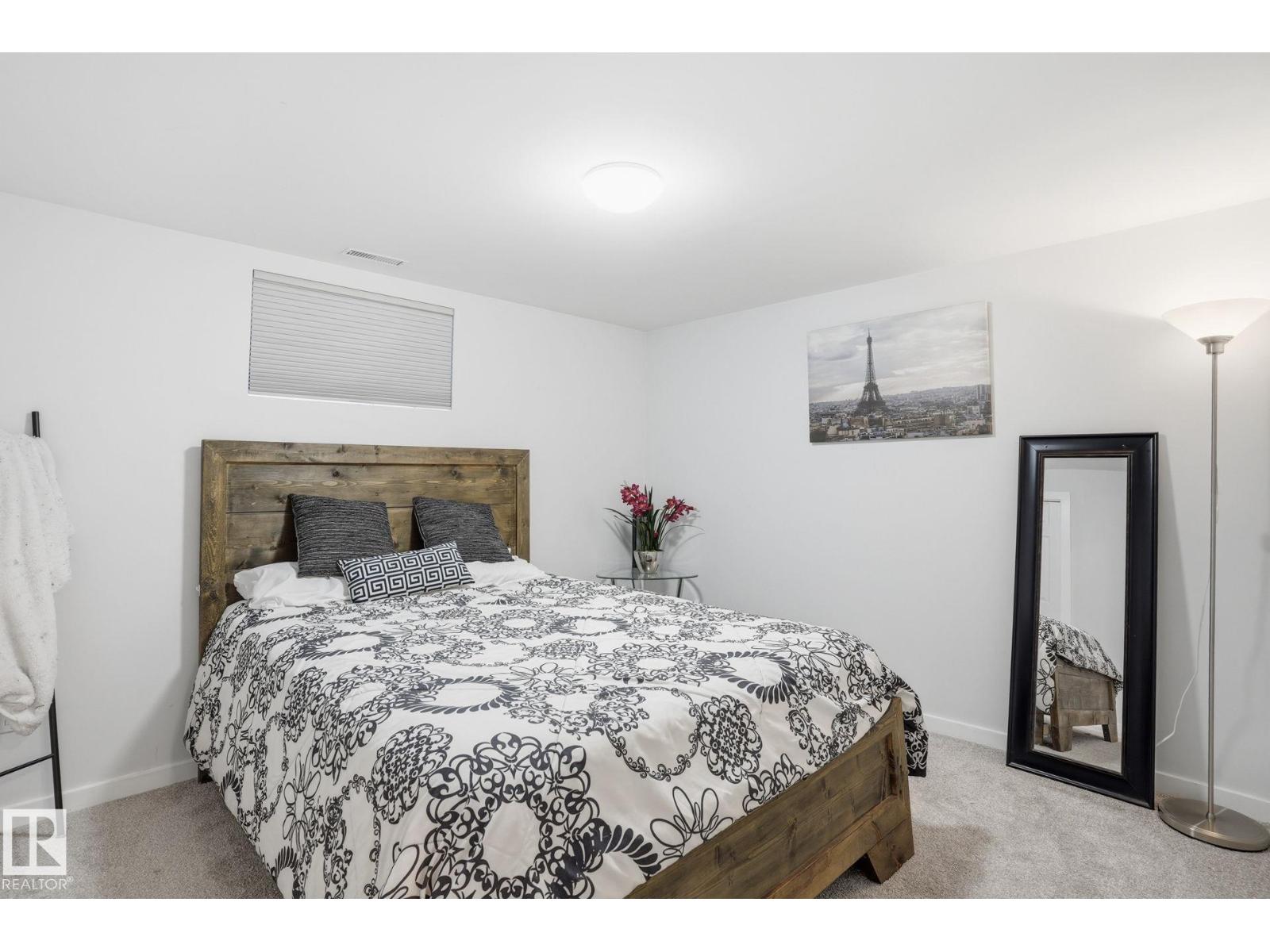 15702 86 AV NW, Edmonton