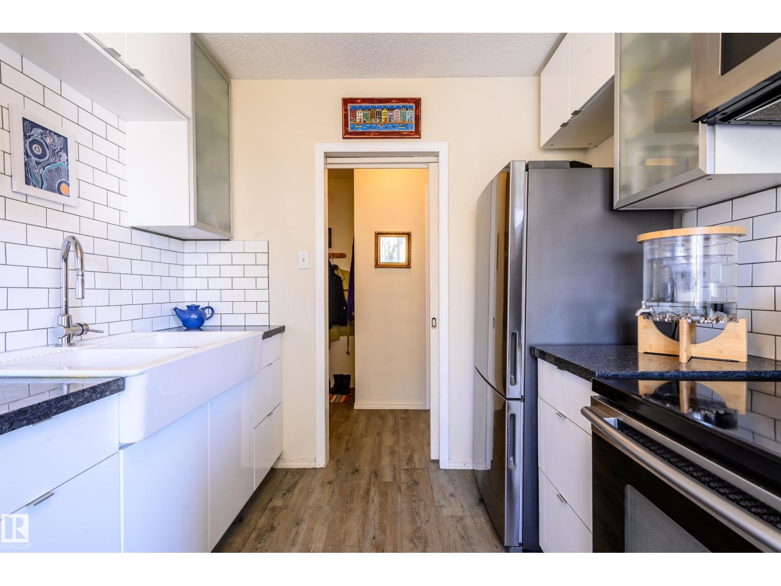 #12 6805 112 ST NW, Edmonton