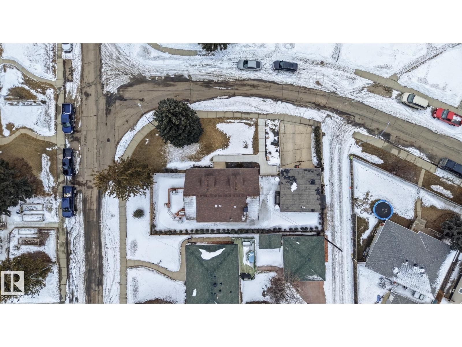 15702 86 AV NW, Edmonton