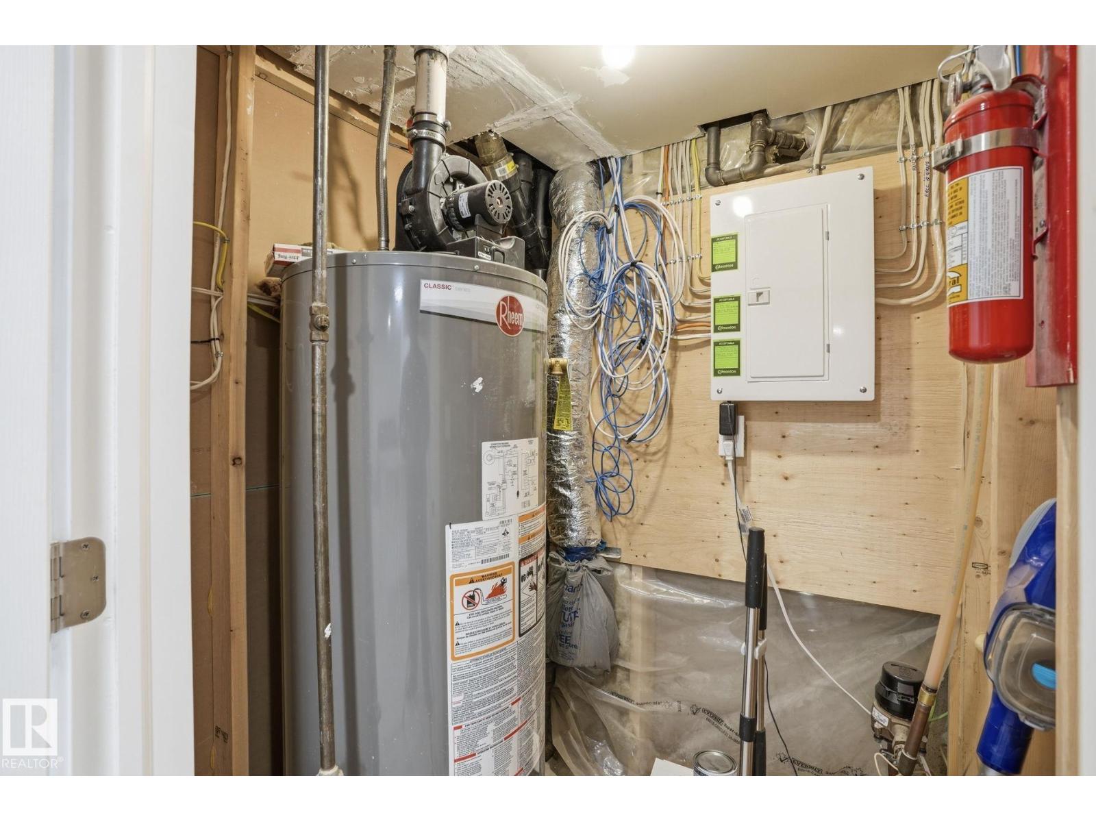 15702 86 AV NW, Edmonton