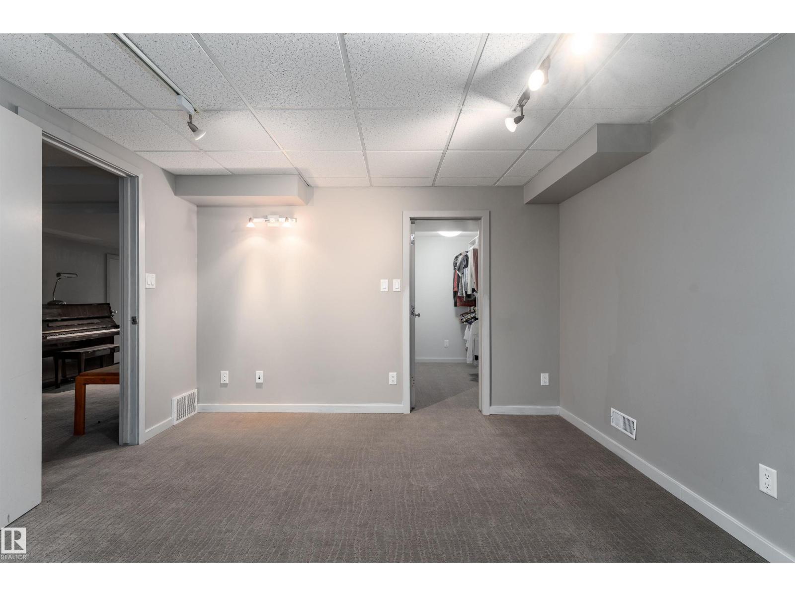 9715 141 ST NW, Edmonton