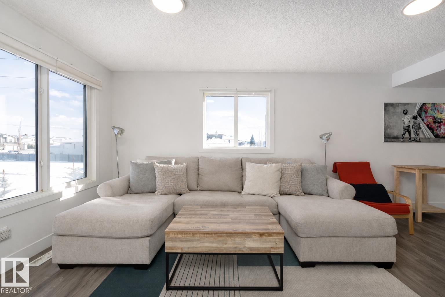 #58 16335 84 ST NW, Edmonton