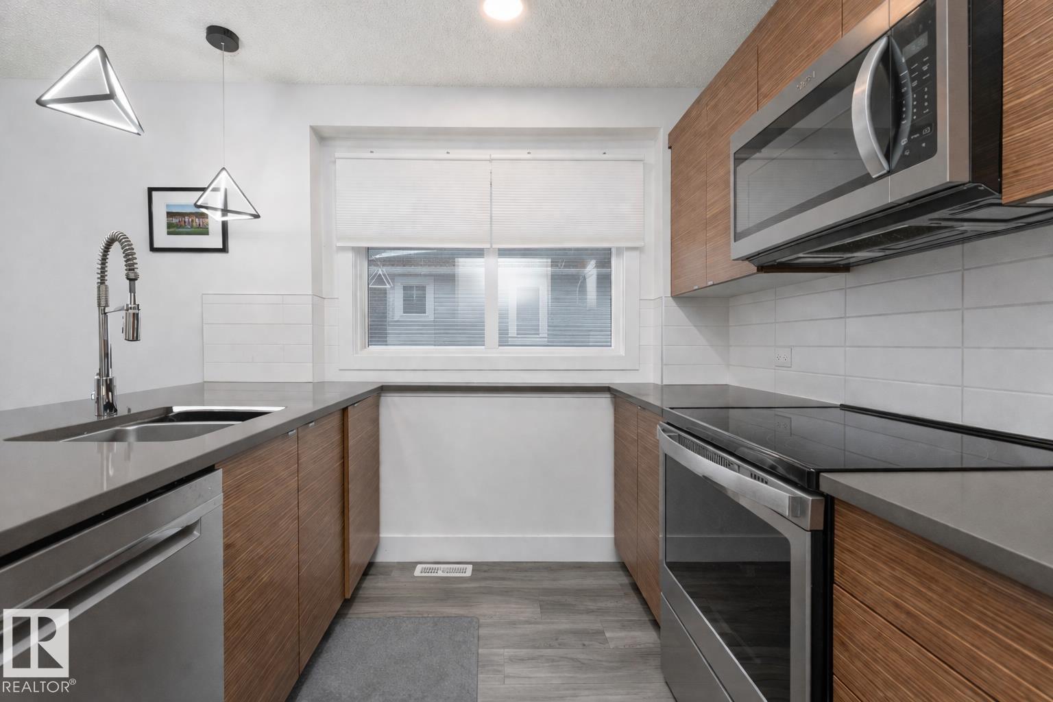 #58 16335 84 ST NW, Edmonton