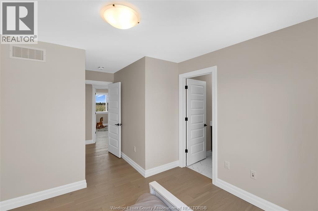 54 BELLEVIEW DRIVE - 27