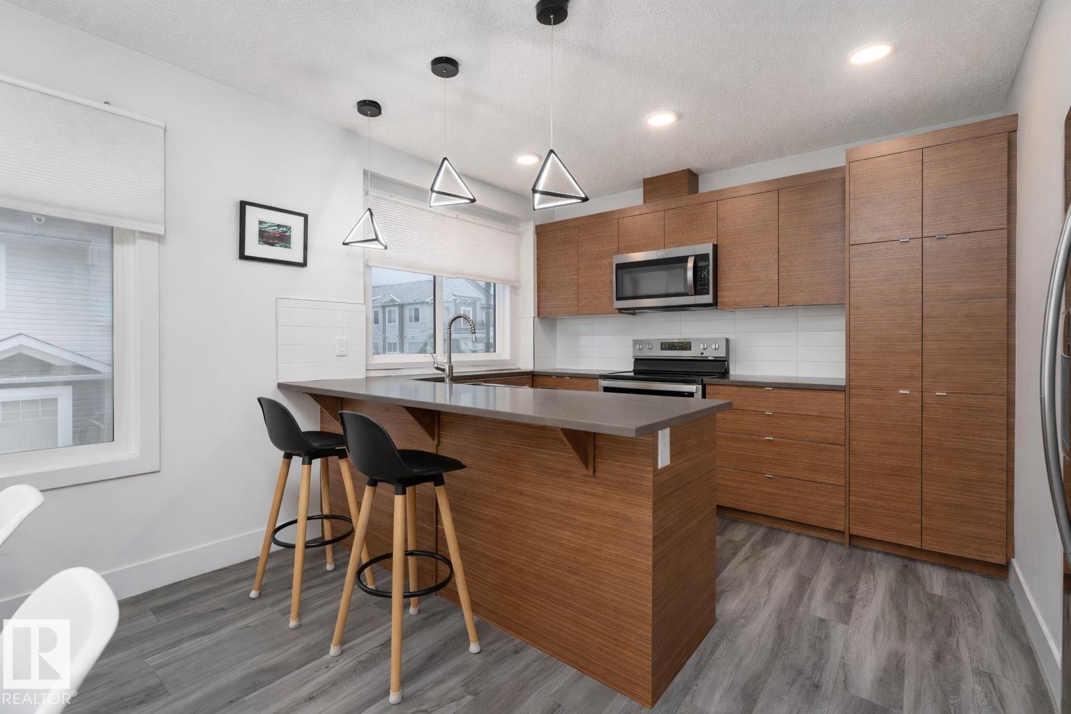 #58 16335 84 ST NW, Edmonton