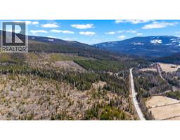 7904 Highway 3, Yahk, BC V0B2P0 Photo 11