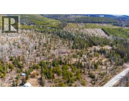 7904 Highway 3, Yahk, BC V0B2P0 Photo 12
