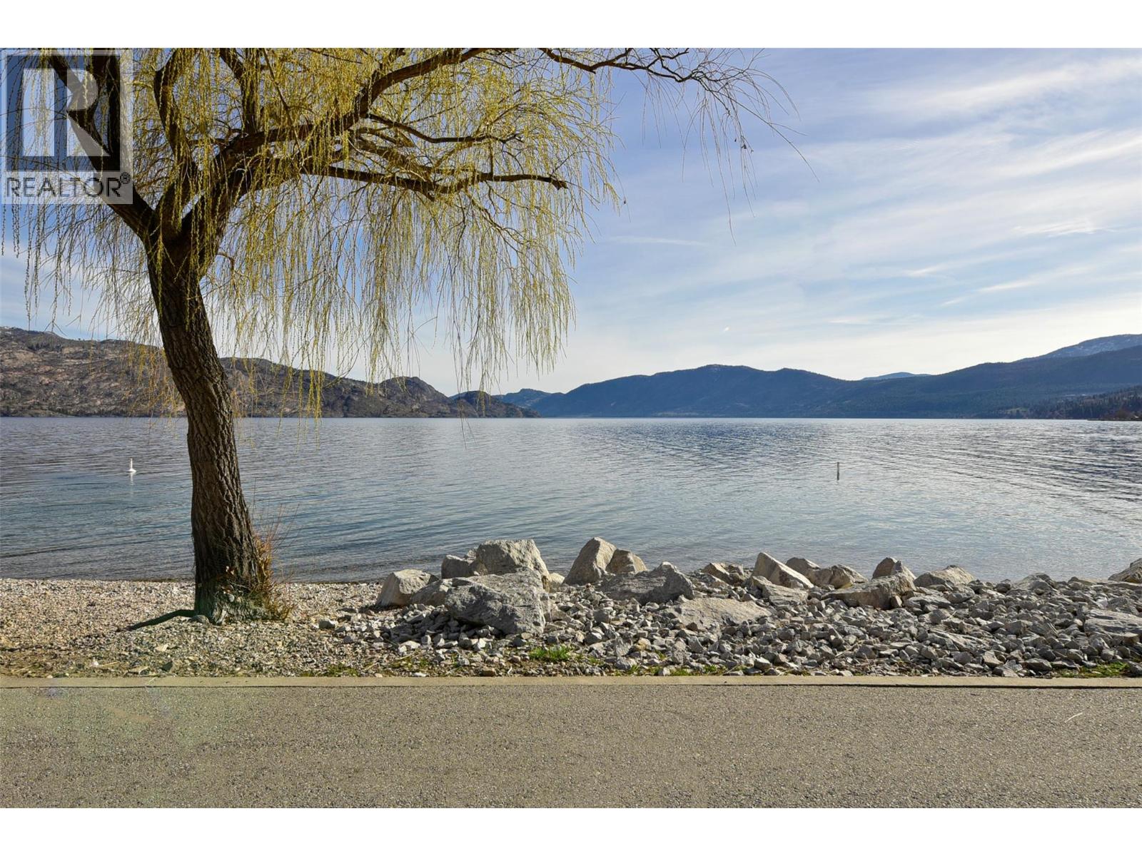 4311 11th Street, Peachland