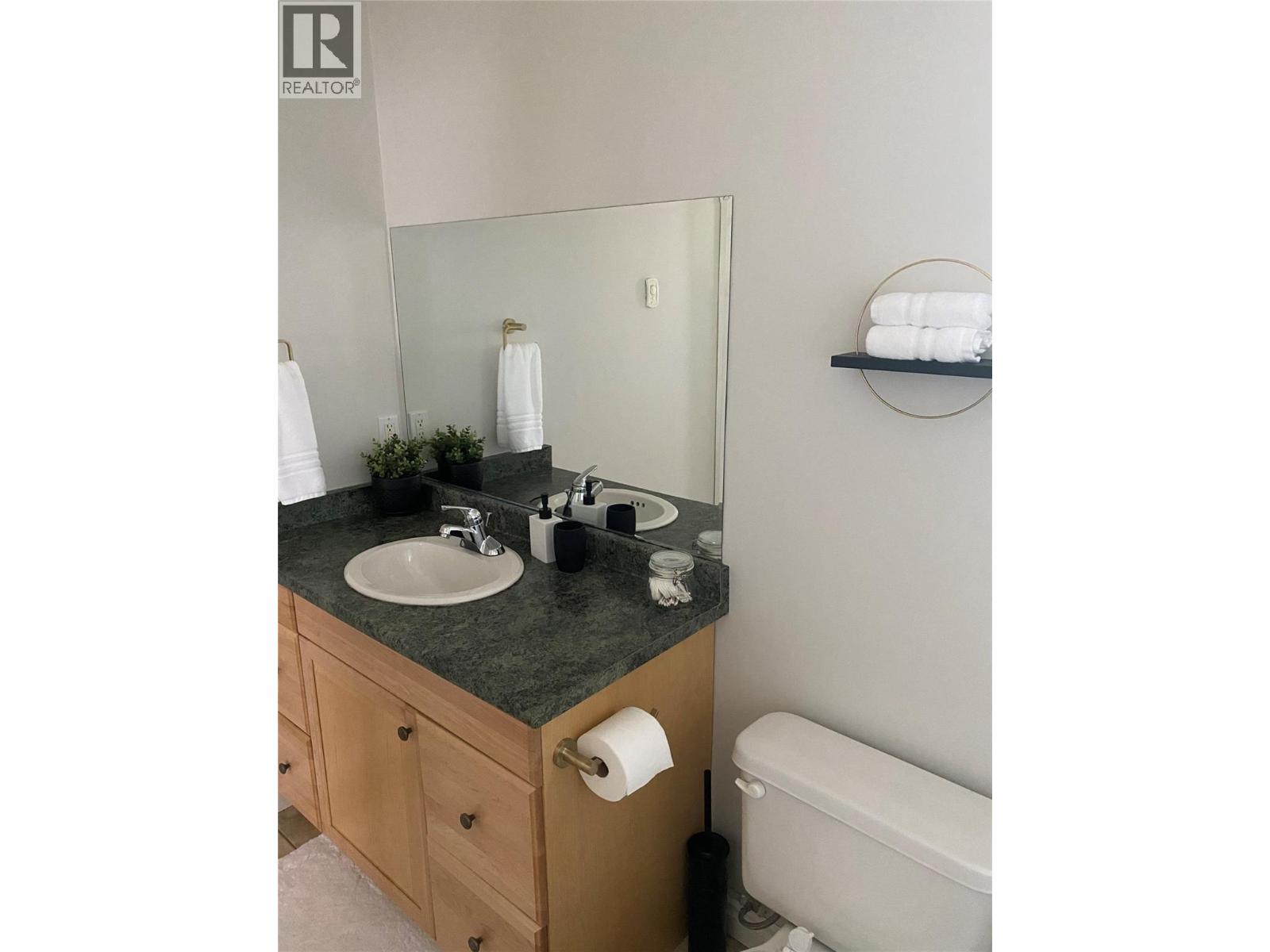 4311 11th Street, Peachland