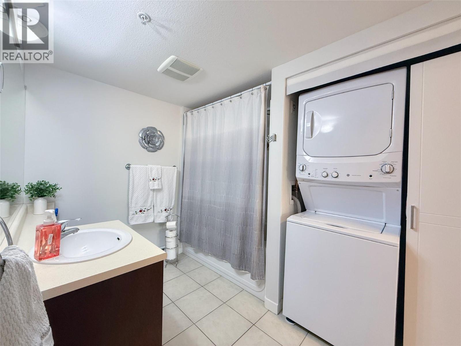 7600 COTTONWOOD Drive Unit# 425, Osoyoos