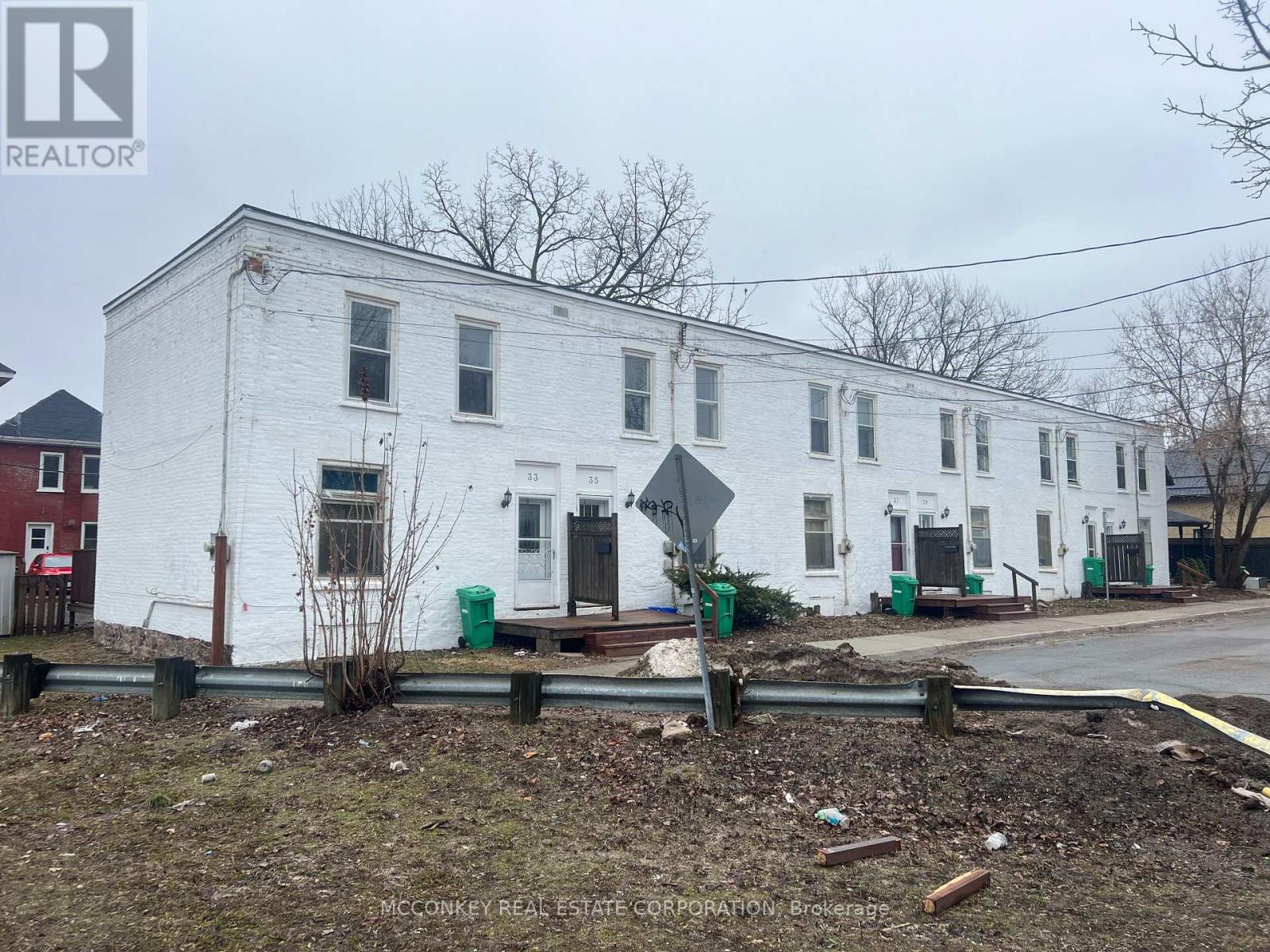 33-43 JACKSON AVENUE