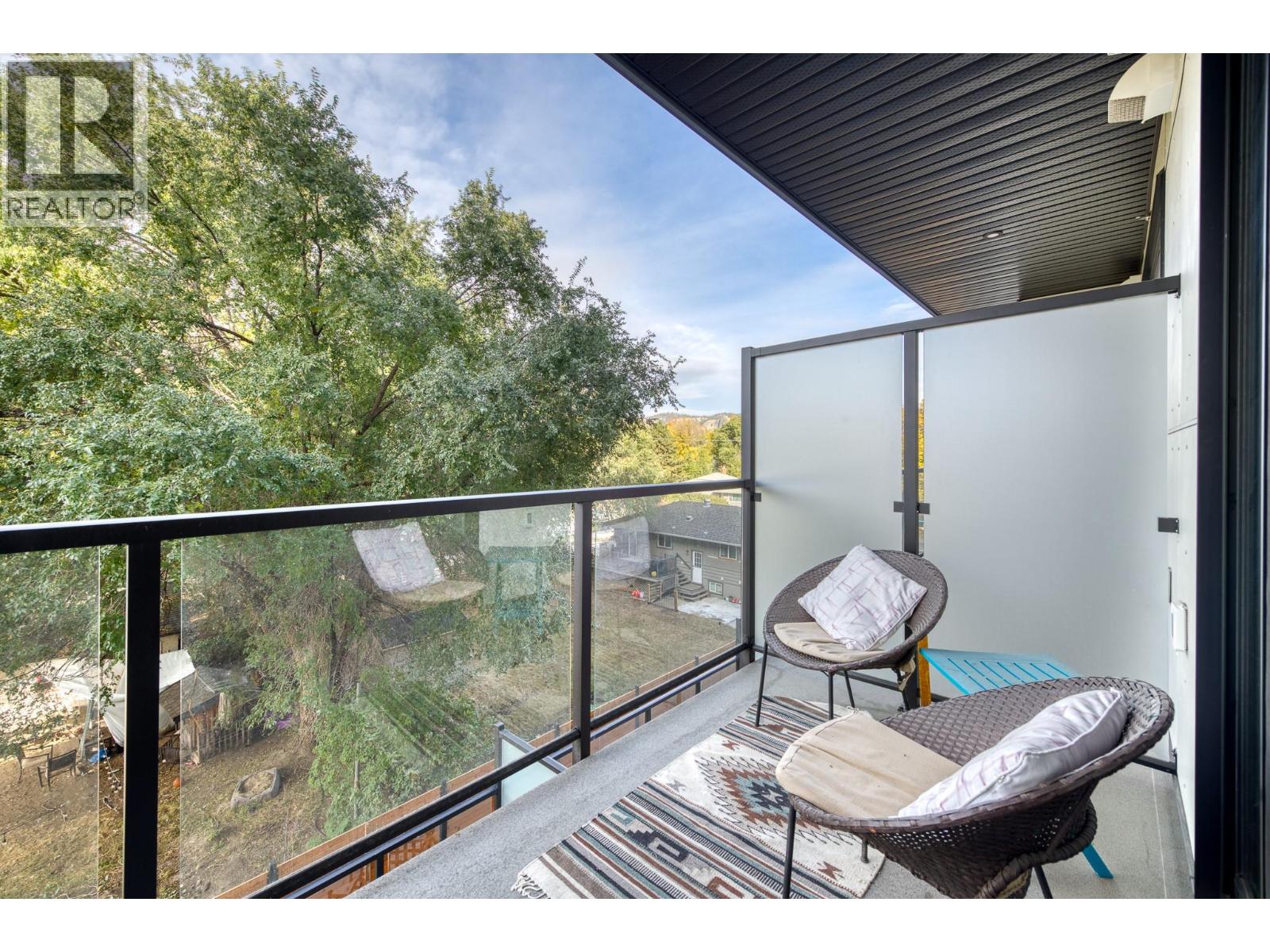 306 1274 Devonshire Avenue, Kelowna