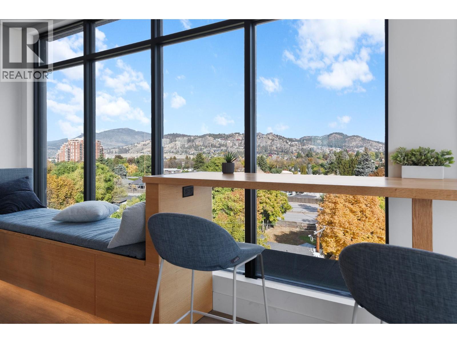 306 1274 Devonshire Avenue, Kelowna