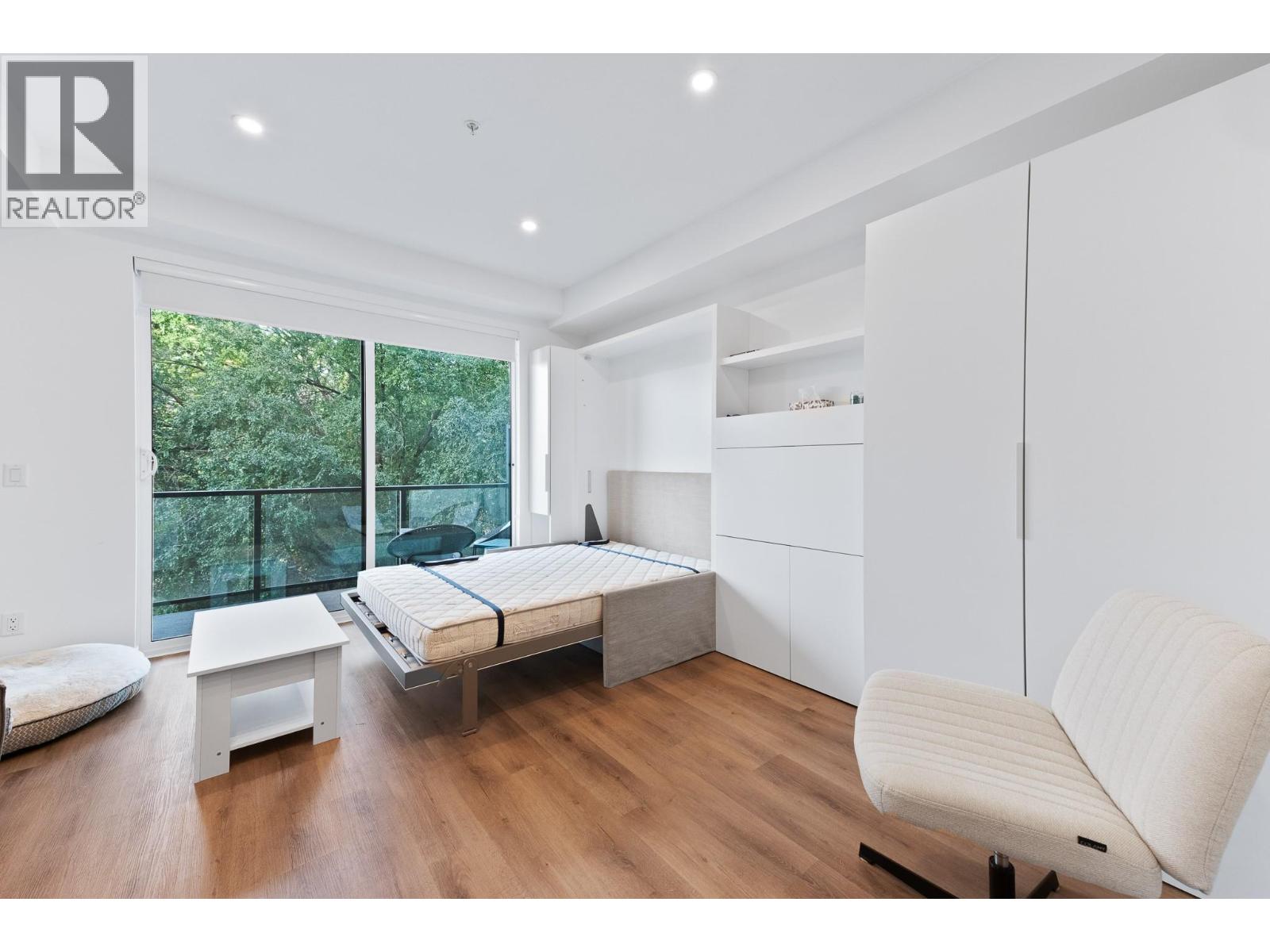 306 1274 Devonshire Avenue, Kelowna