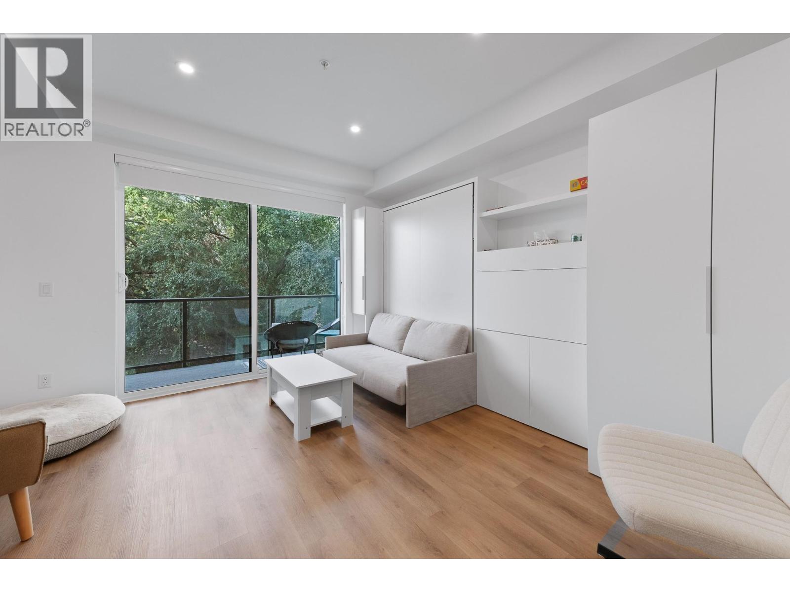 306 1274 Devonshire Avenue, Kelowna