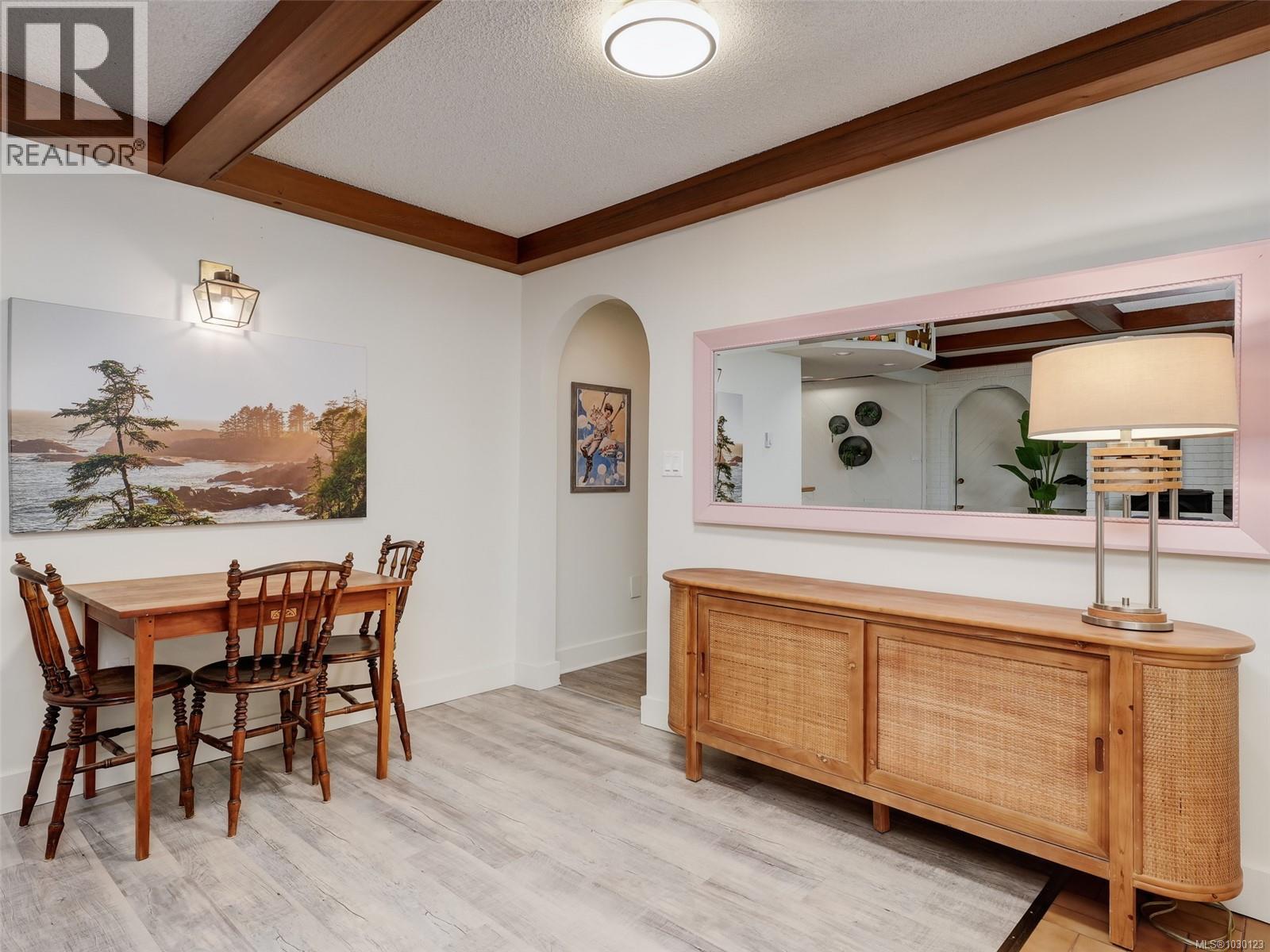 1016 Clarke Rd, Central Saanich