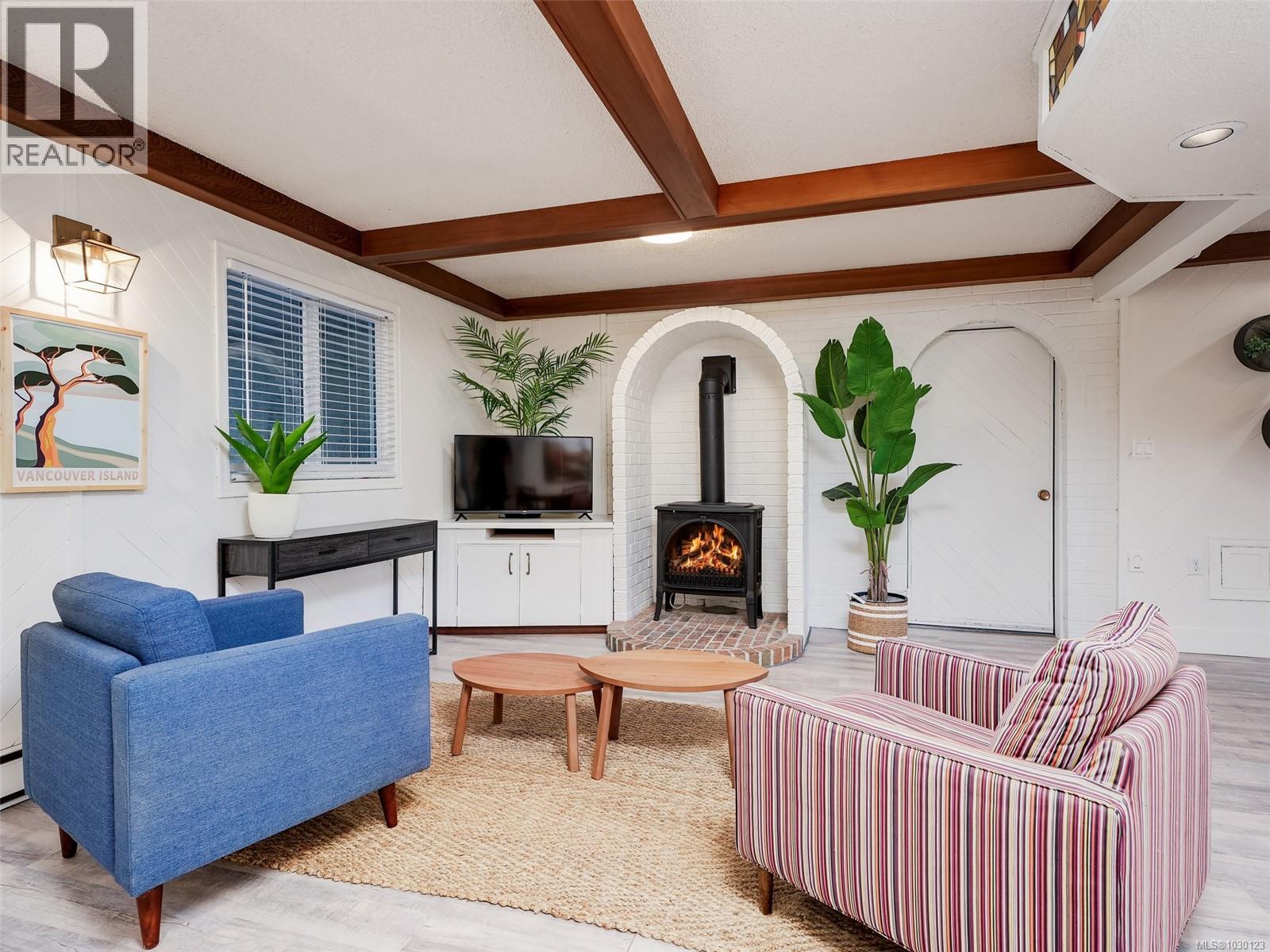 1016 Clarke Rd, Central Saanich