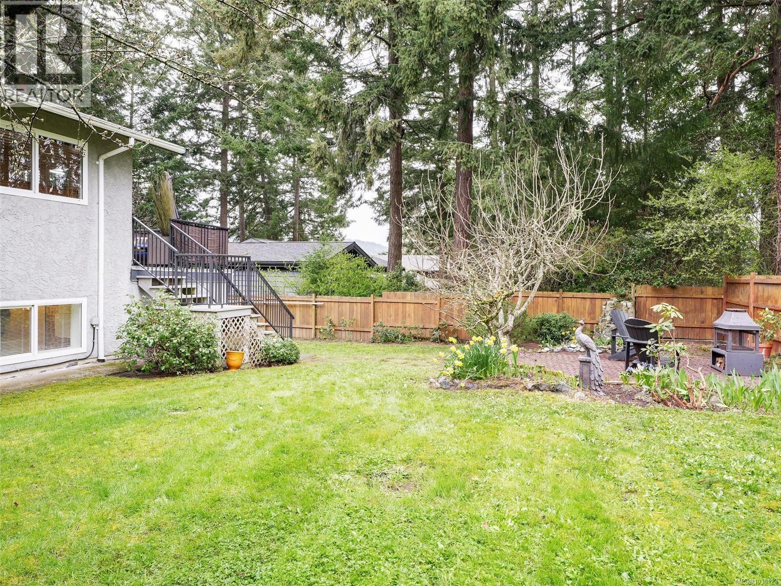 1016 Clarke Rd, Central Saanich