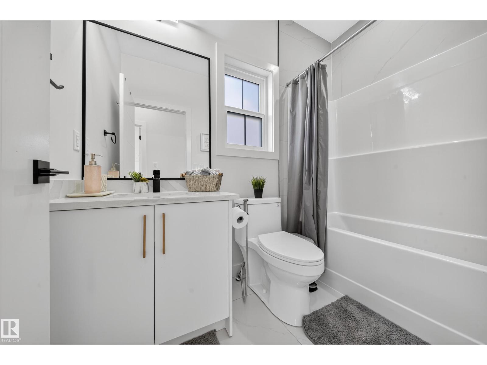 16527 3 ST NE, Edmonton