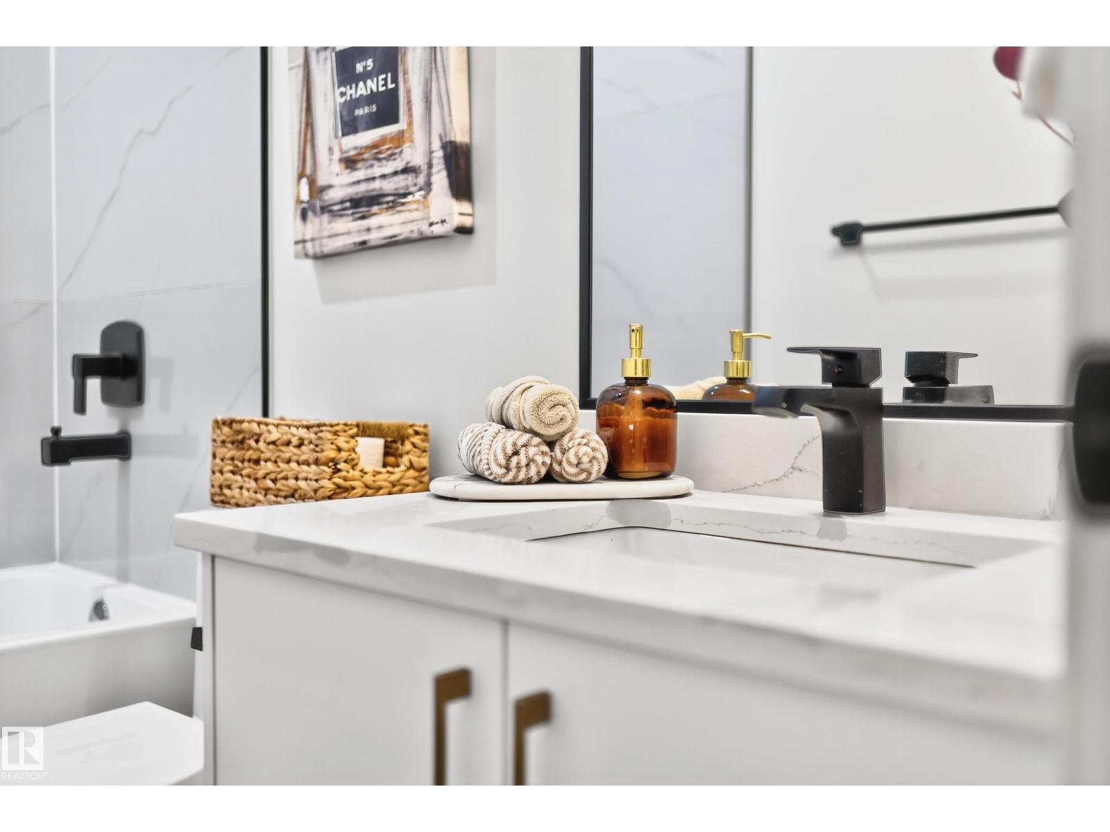 16527 3 ST NE, Edmonton