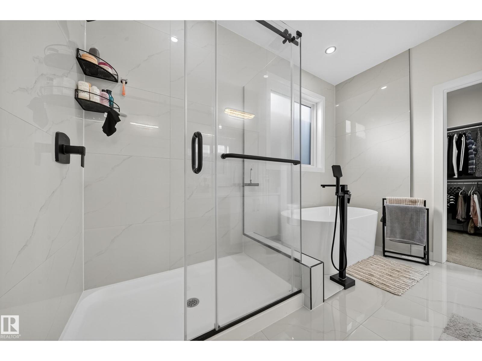 16527 3 ST NE, Edmonton