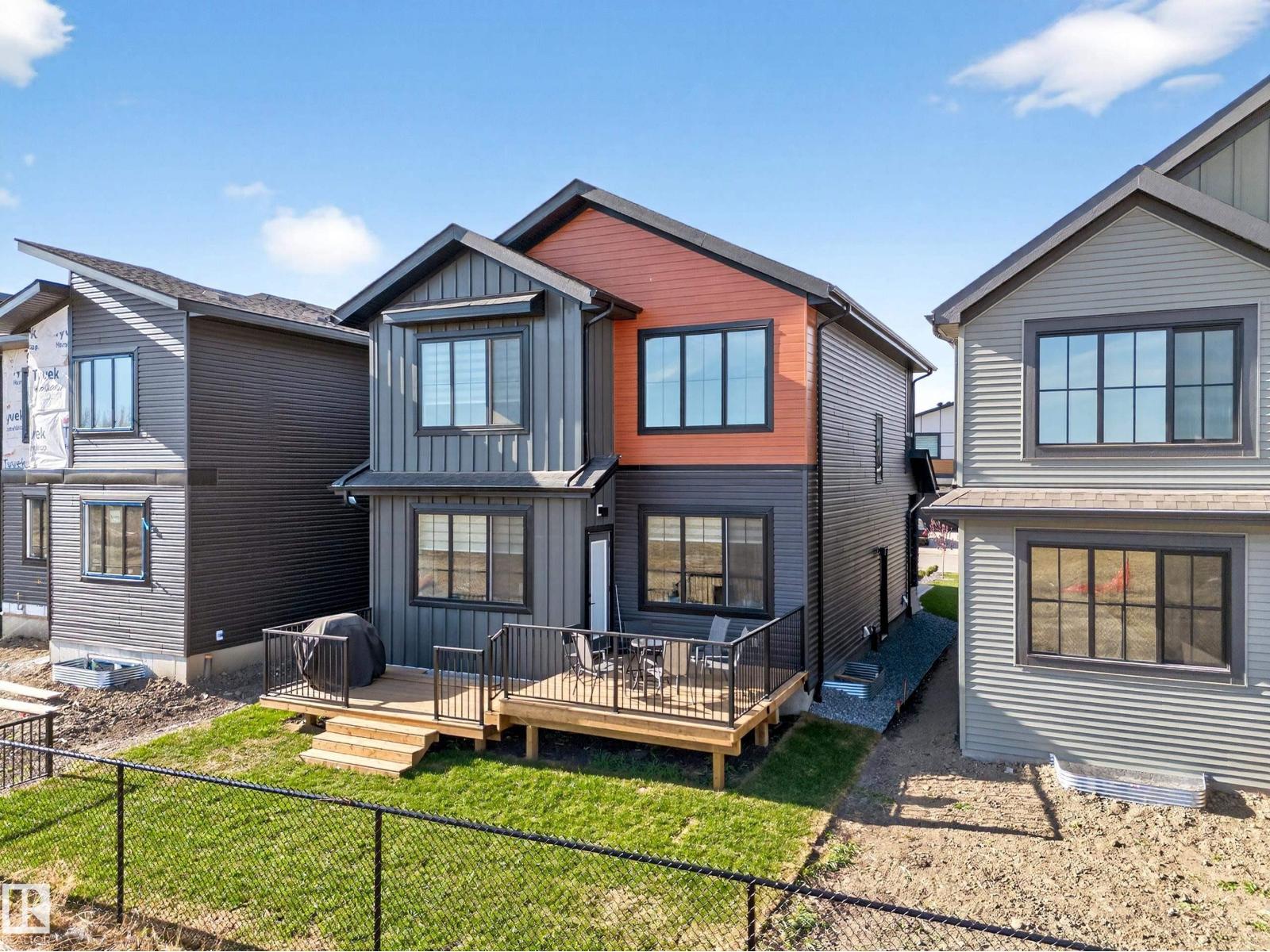 16527 3 ST NE, Edmonton