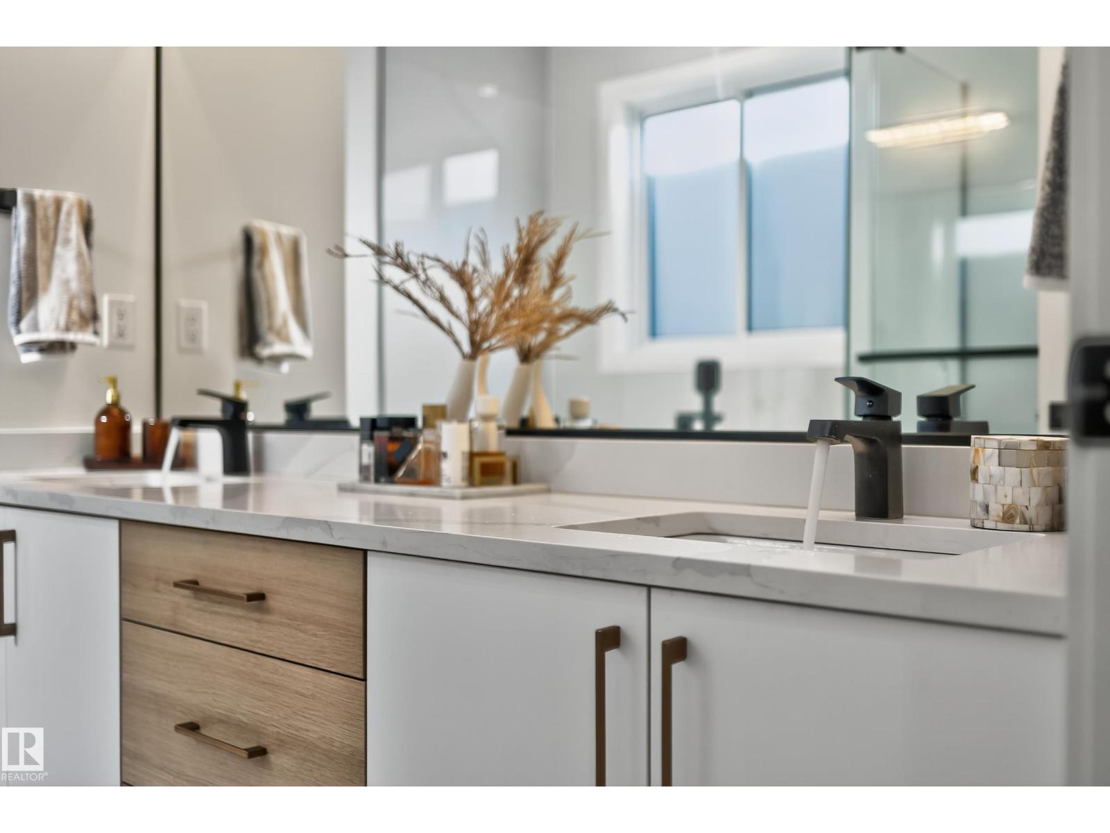 16527 3 ST NE, Edmonton