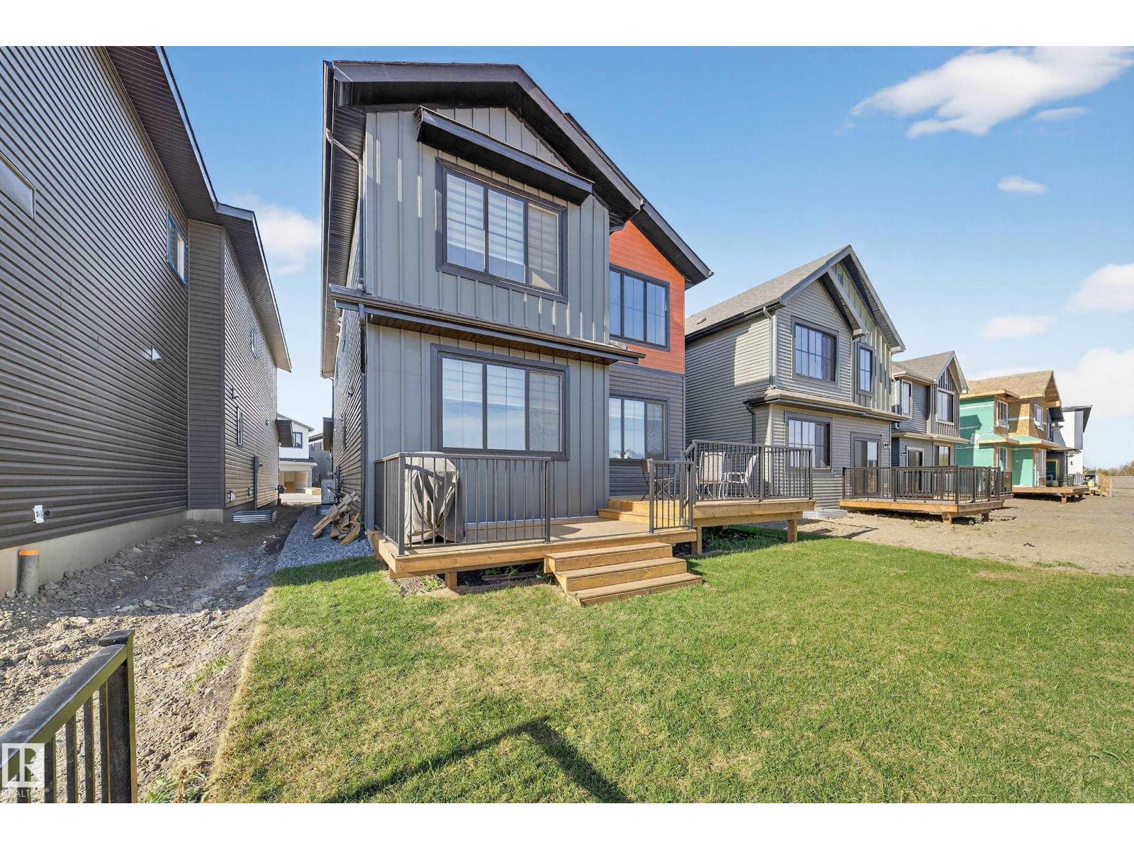 16527 3 ST NE, Edmonton