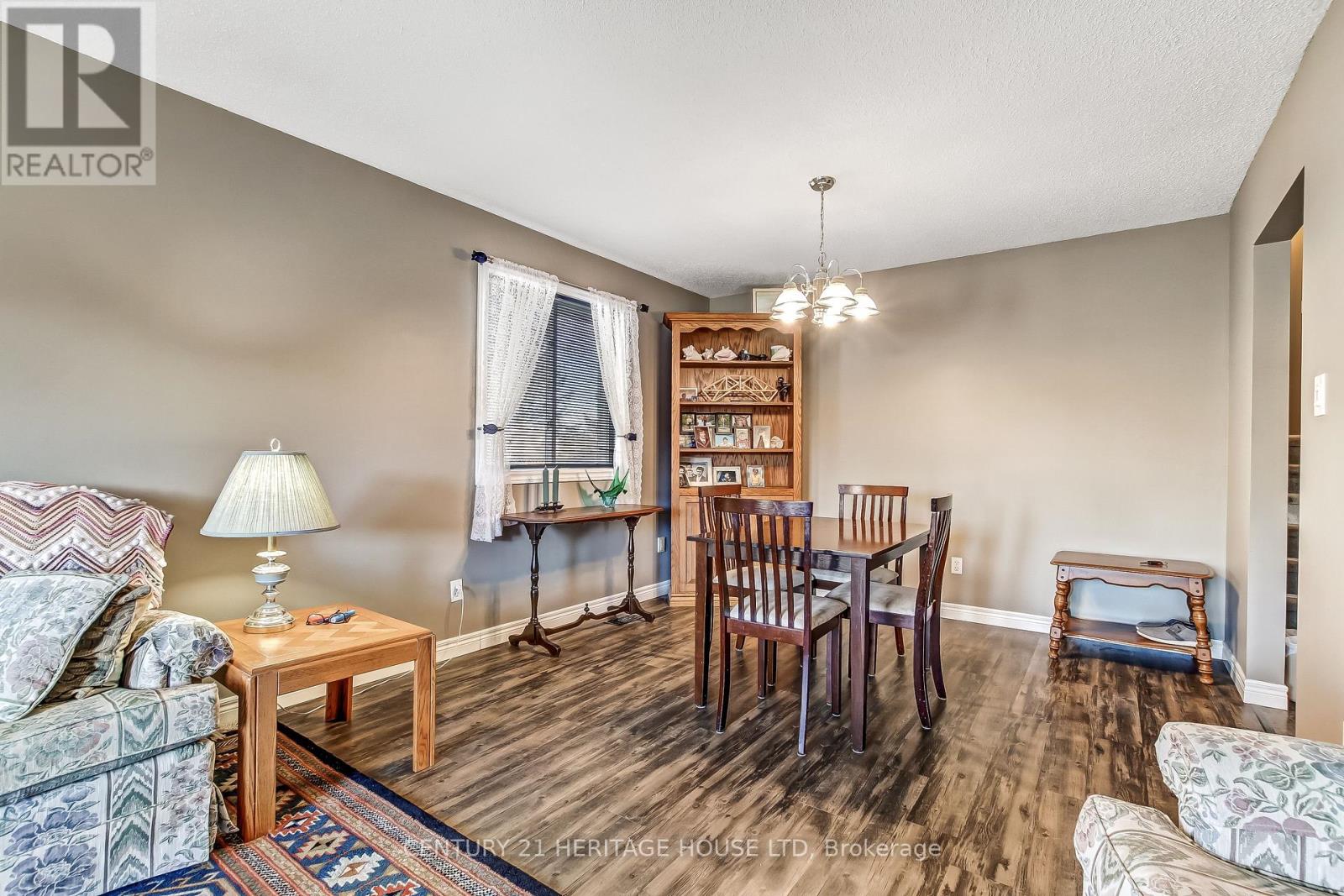 18 HICKORY BOULEVARD W - 3