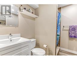 18 Hickory Boulevard W, Strathroy Caradoc, ON N7G4A9 Photo 15