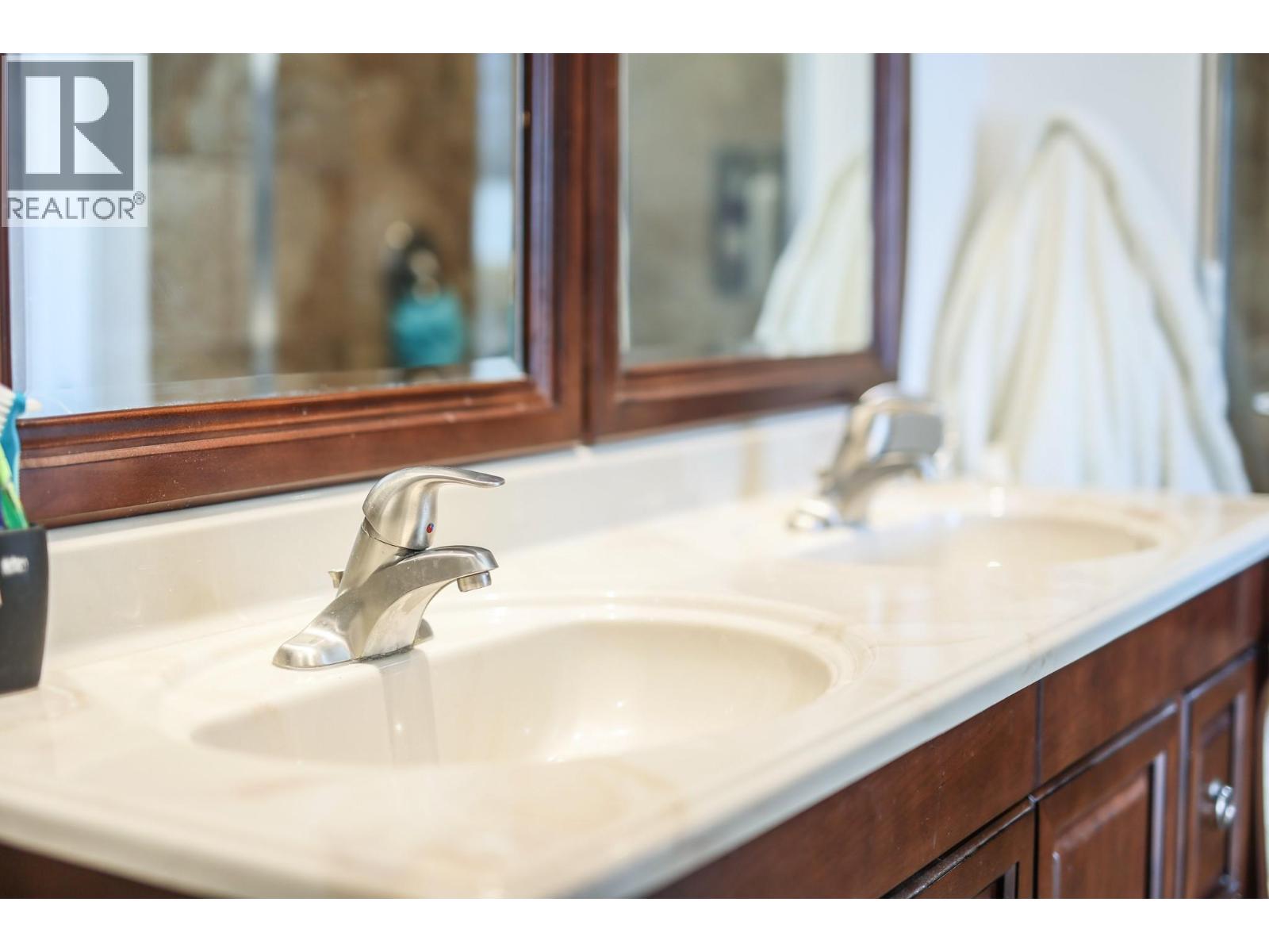 4004 39th Street, Osoyoos