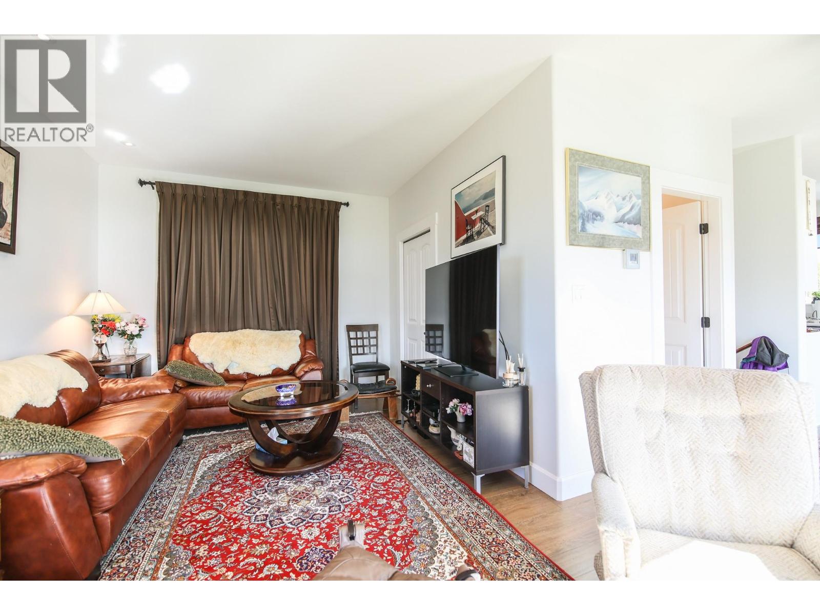 4004 39th Street, Osoyoos