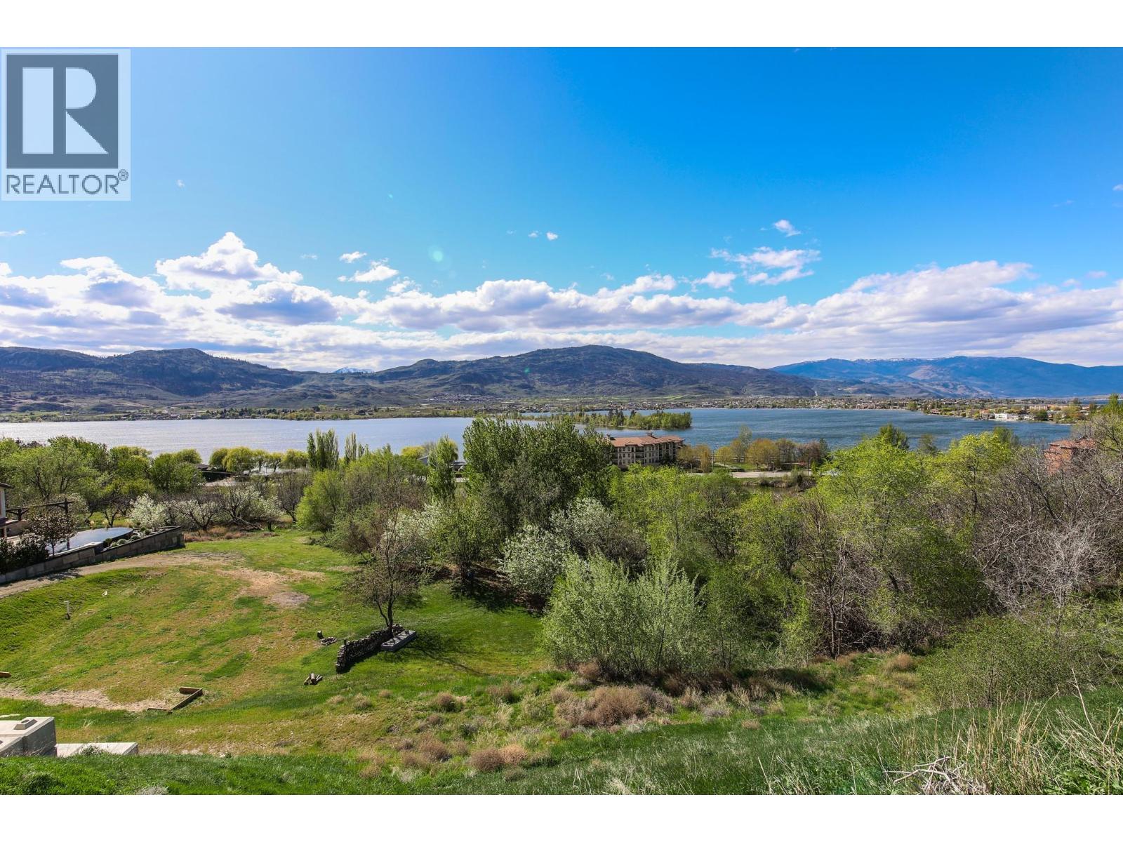 4004 39th Street, Osoyoos
