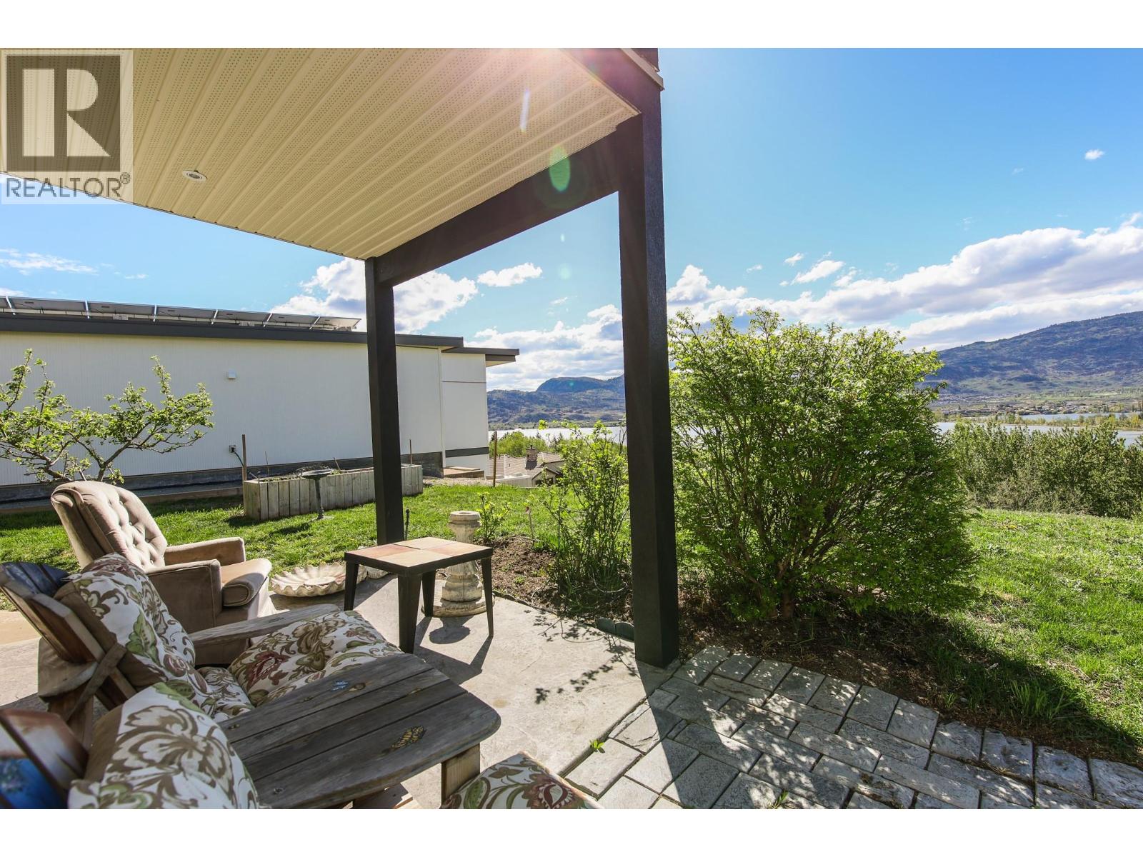 4004 39th Street, Osoyoos