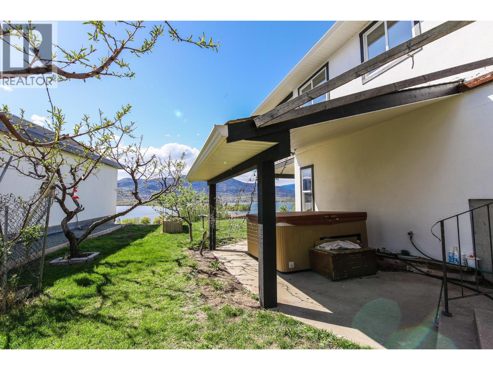 4004 39th Street, Osoyoos