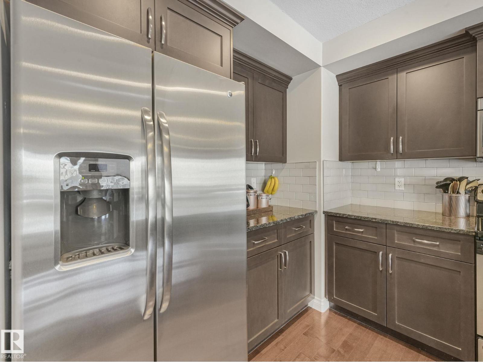 1212 176 ST SW, Edmonton