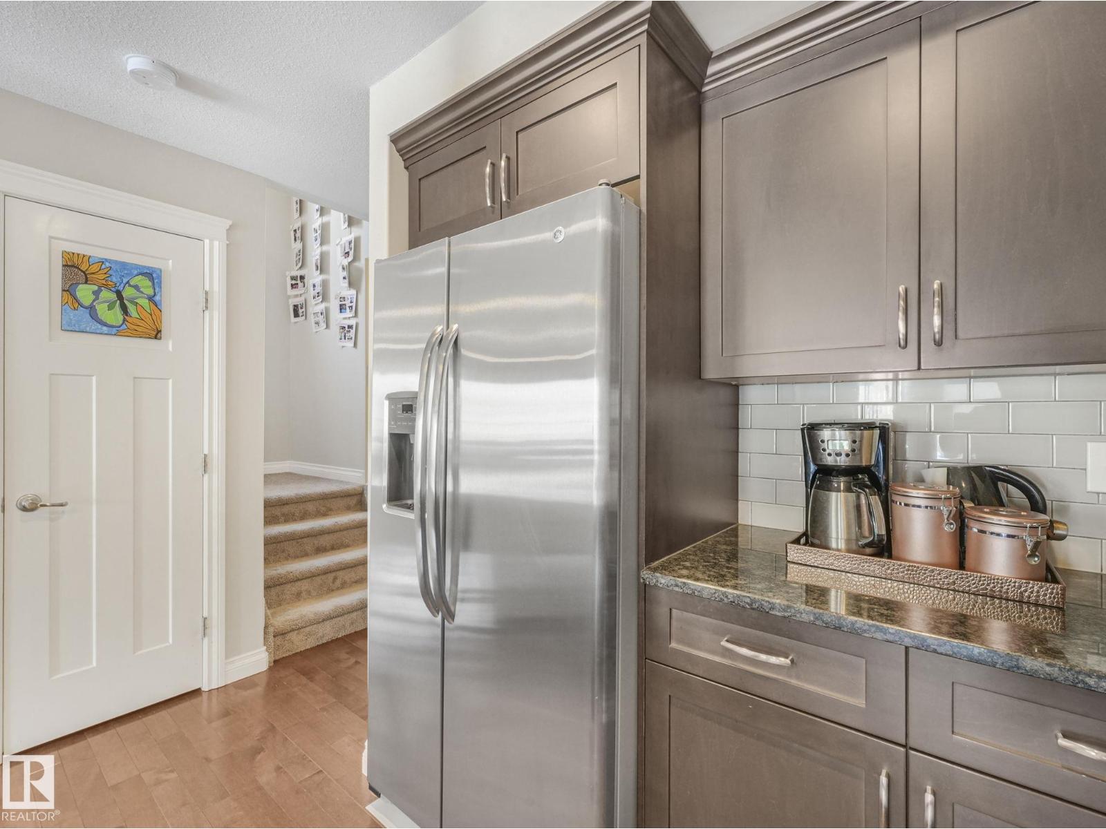 1212 176 ST SW, Edmonton