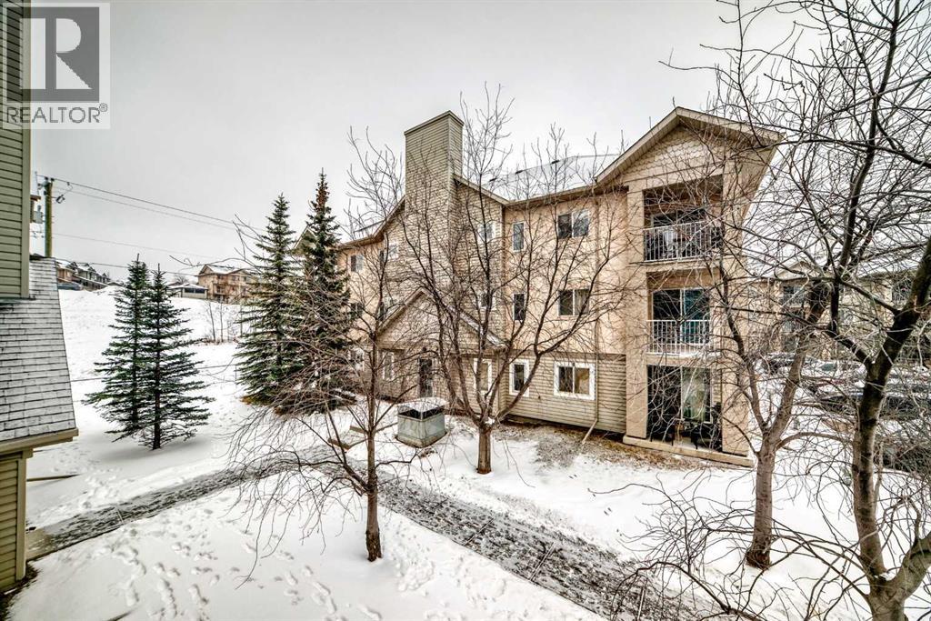 Single Family House for Sale in   Citadel Meadow Point NW Citadel Calgary 