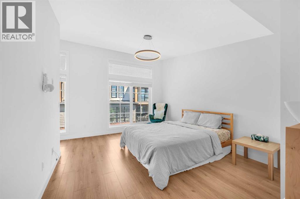 Single Family House for Sale in   Spring Willow Drive SW Springbank Hill Calgary 