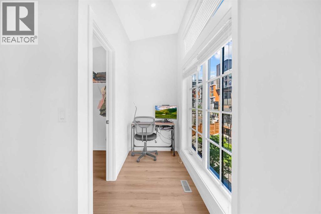 Single Family House for Sale in   Spring Willow Drive SW Springbank Hill Calgary 